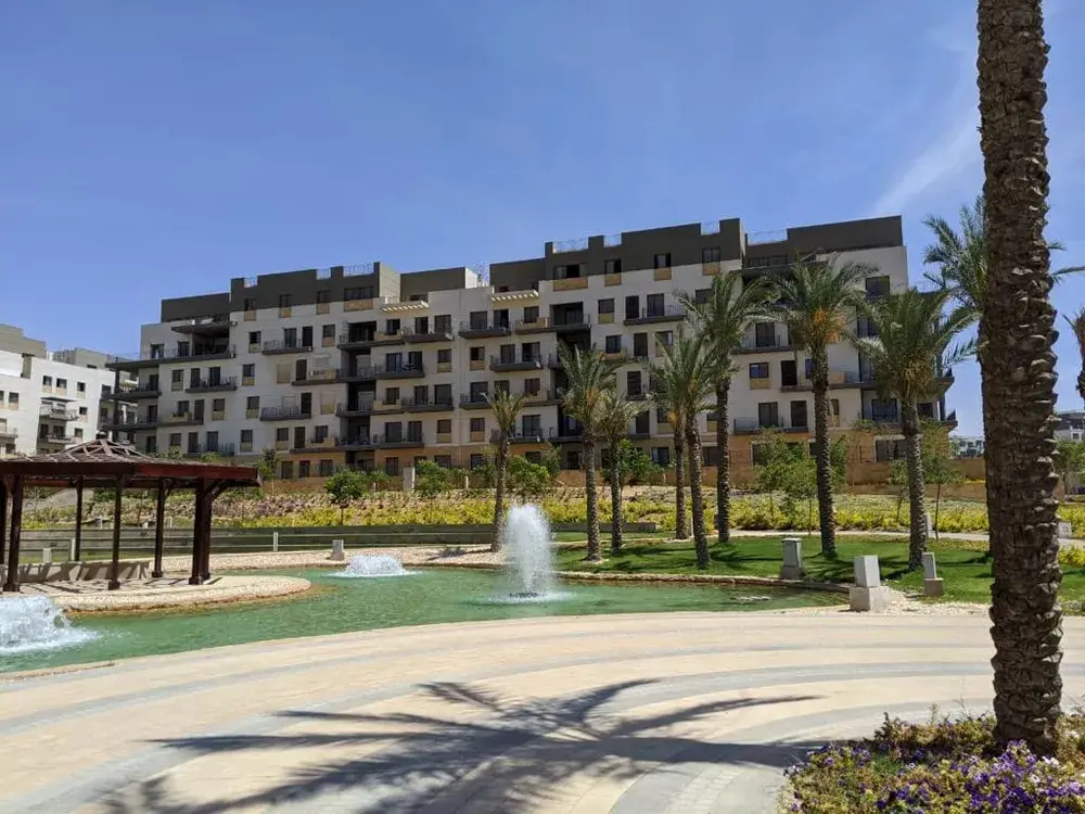 بنتهاوس للبيع في ايست تاون القاهرة الجديدة - 246 م² - BE-D1570