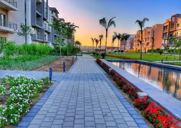 شقة للإيجار في فيفث سكوير - 144 م² - BE-N0961