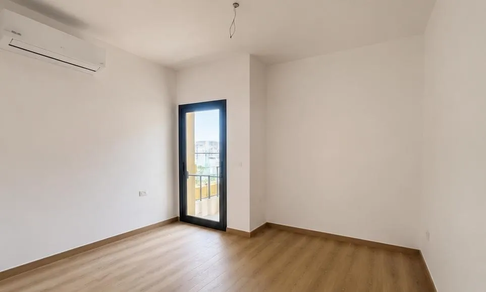 شقة للإيجار في فيفث سكوير - 172 م² - BE-N3822