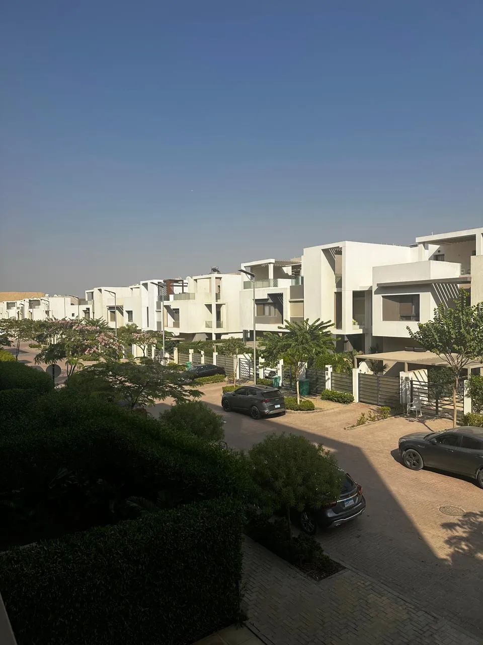 شقة للبيع في فيفث سكوير - 172 م² - BE-R0128