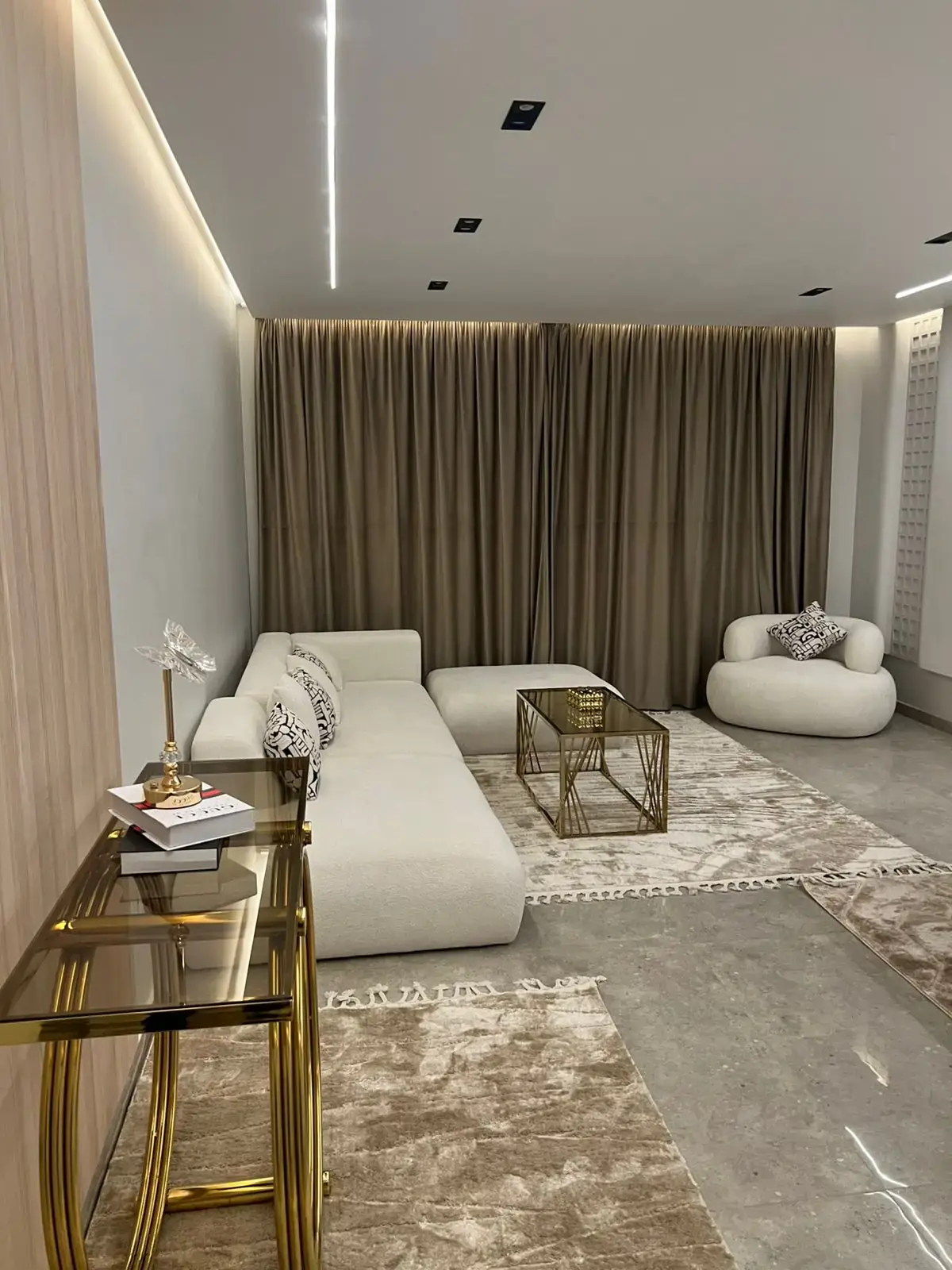 شقة للإيجار في هايد بارك القاهرة الجديدة - 200 م² - BE-N5179