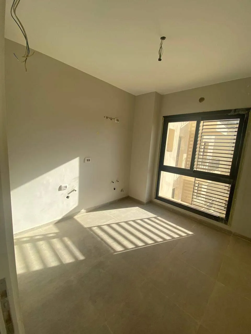 تاون هاوس للبيع في أو ويست - 202 م² - BE-R4426