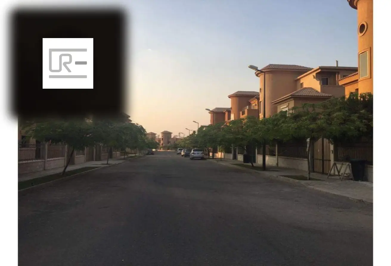 فيلا للبيع في اكتوبر هيلز 2 - 430 م² - BE-R3922