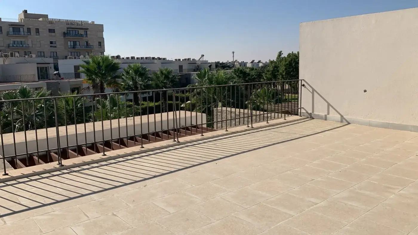 تاون هاوس للإيجار في سوديك ويست - 380 م² - BE-N3681