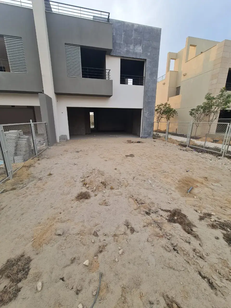 تاون هاوس للبيع في ذا كراون - 211 م² - BE-R1236