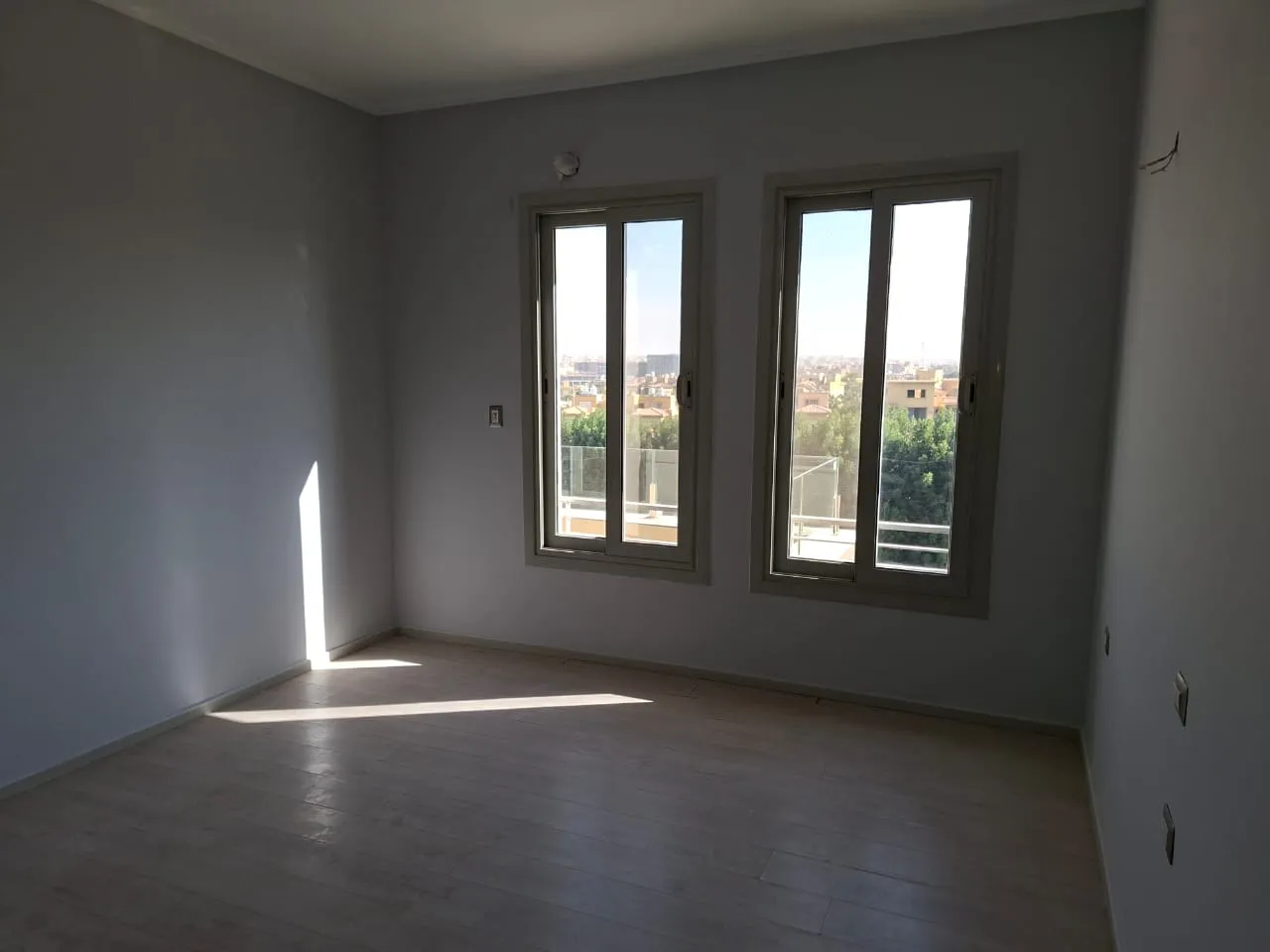 بنتهاوس للإيجار في فيلدج جيت القاهرة الجديدة - 210 م² - BE-N2384