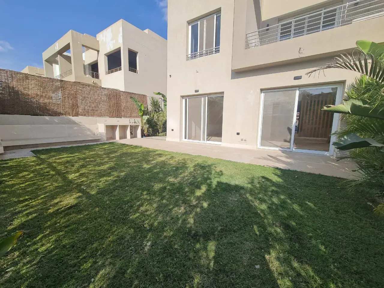 تاون هاوس للإيجار في وودفيل - 257 م² - BE-N1229